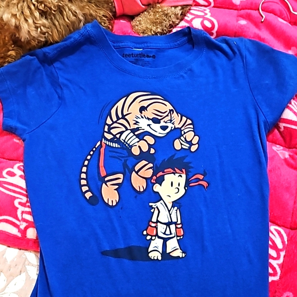 T SHIRT